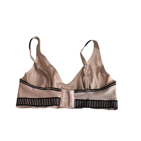 ALO Yoga Airlift Line Up Bra in Taupe Beige - Picture 3 of 5